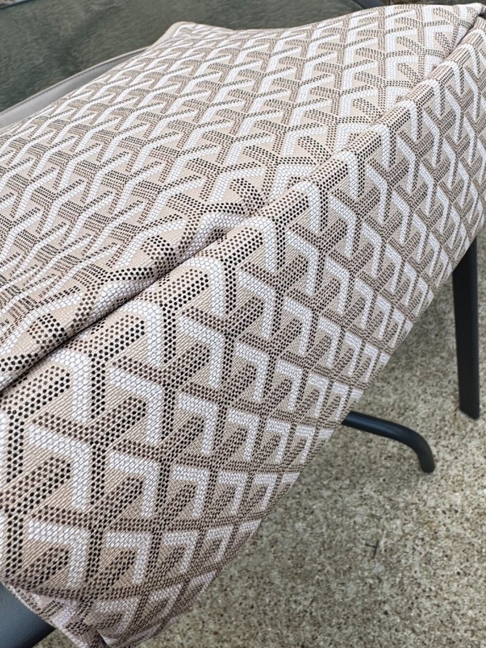BRAND NEW Beige Designer-Look Shoulder Handbag + matching Cosmetic bag - Picture 5 of 9